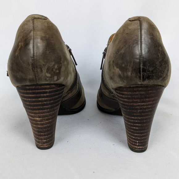 CLARKS Indigo Artisan Heath Woodlark Belted Buckle Ankle Boots Boho Punk Heel 9M - Picture 14 of 14